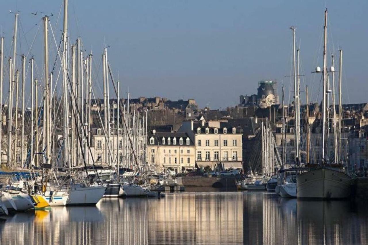 Stop 100M Du Port-Parking Gratuit A 5Mn Vannes Luaran gambar